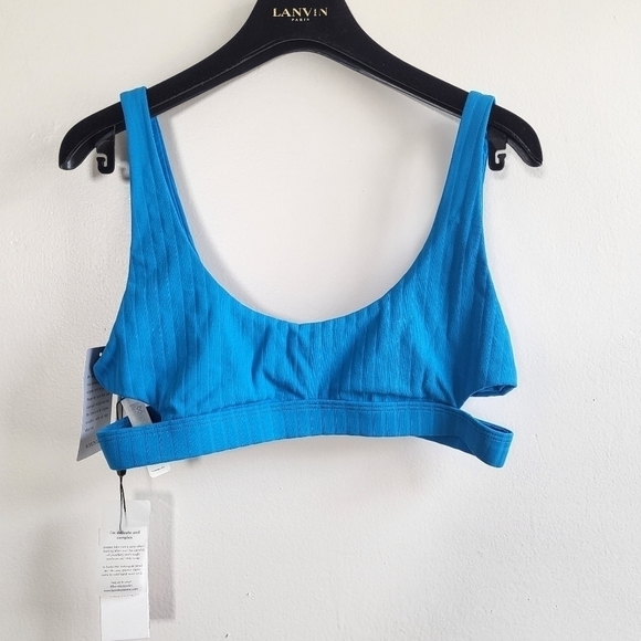 Bond Eye Heatwave Rib Crop Omo Blue Bikini Top NWT Size Medium - Picture 5 of 10